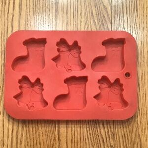 Christmas Holiday Silicone Muffin and Cakelet Pan - Like New!